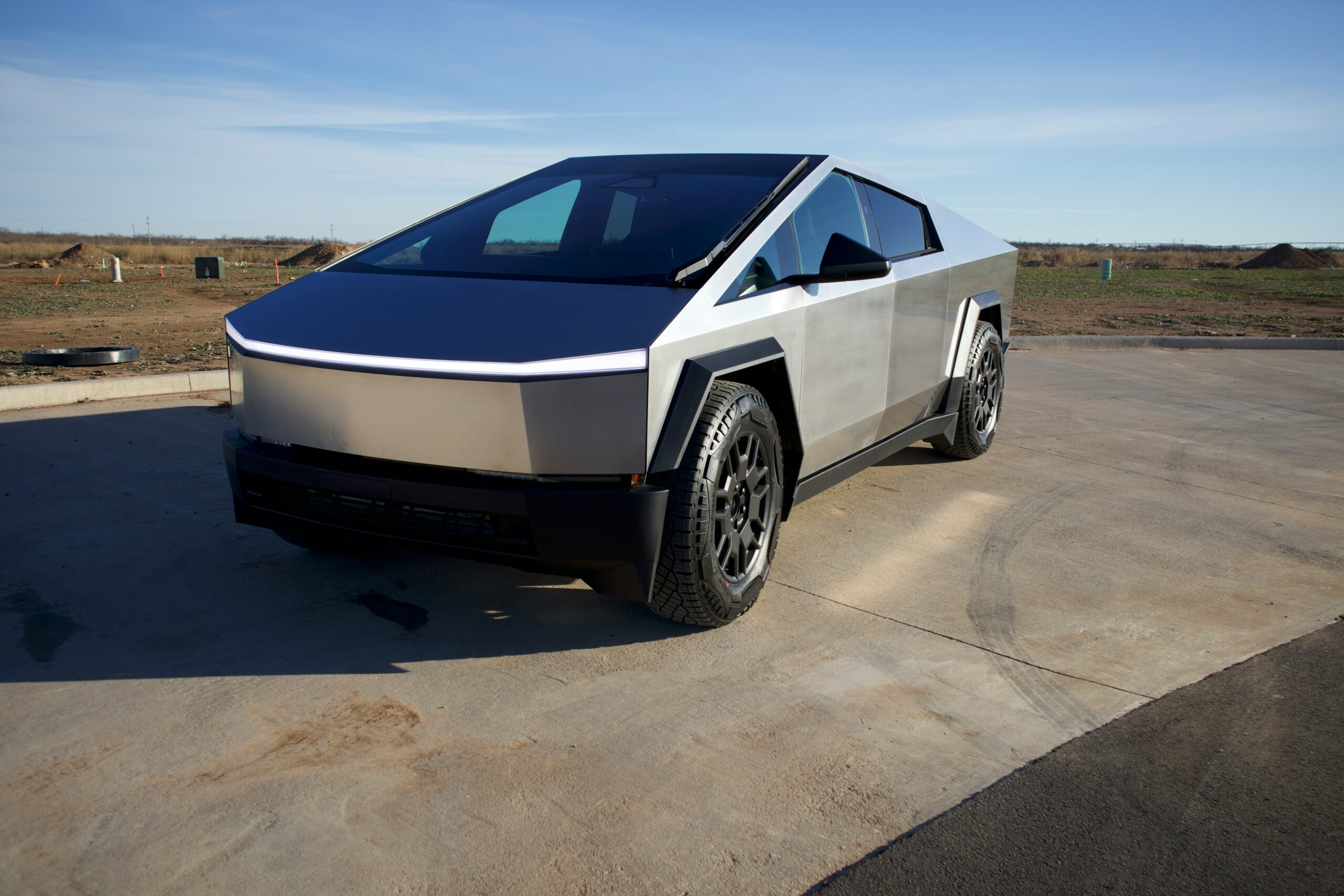 What’s the Most Dangerous Aspect of the Tesla Cybertruck?